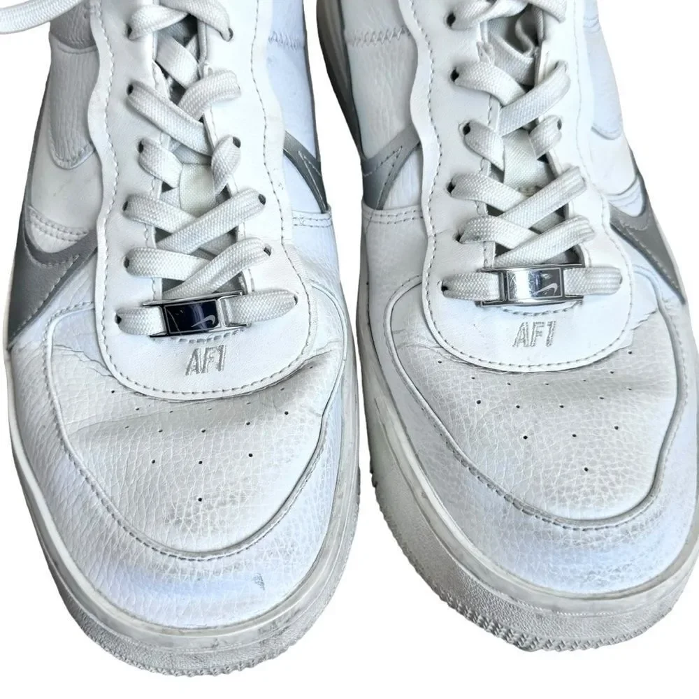 Nike Air Force One AF1 PLT.AF.ORM White & Silver Lace Up Sneakers. 10.